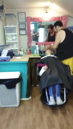 Mc Call's Beauty Salon