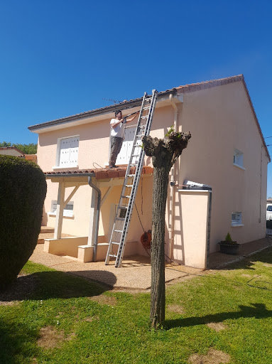 Photo de Artisan Sosson Renovation à Linars (16730)