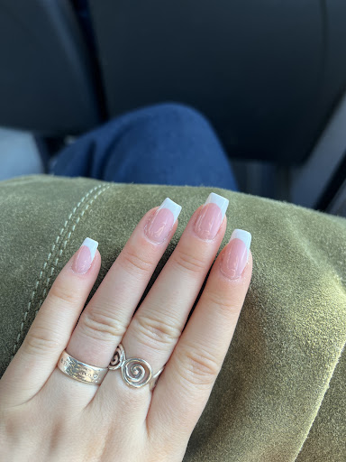 Nail Chicz - Thumbnail