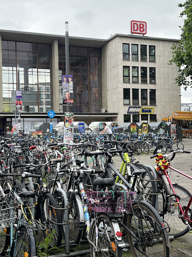 ZeitLager City Luggage Storage - Central Station/Flixbus Station (Tourist Information) - Thumbnail