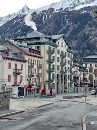 Photo n°4 de Mairie de Chamonix-Mont-Blanc à Chamonix-Mont-Blanc (Hôtel de ville)
