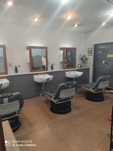ヘアーサロンKishi 南流山店