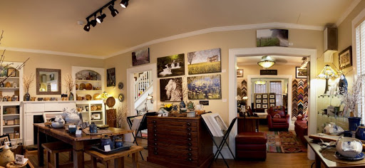 Robin's On Roan Custom Framing and Artisans - Thumbnail