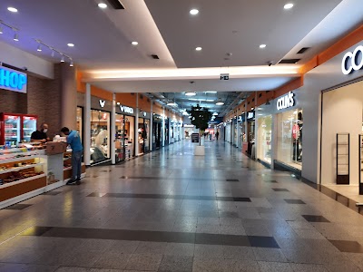 Deepo Outlet Center