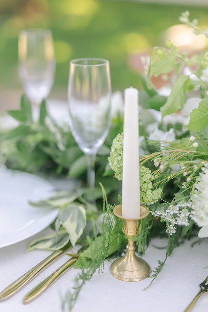 Smitten Weddings