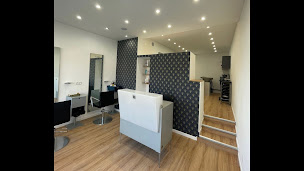 Photo n°25 de Influence Coiffure et Beauté à Rognac (Salon de coiffure)