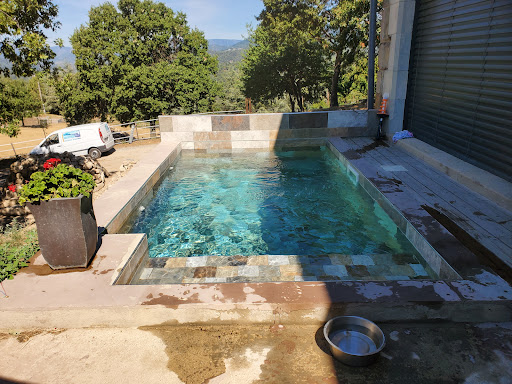 Photo de PVC ARMÉ MV PISCINES à Jaujac (07380)
