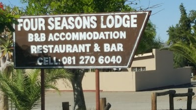 Photos of Four Seasons Lodge (Bar & Restaurant)