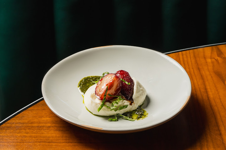 Orilla Bar & Grill by null