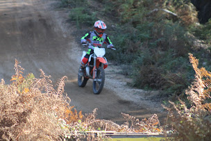 Photo n°7 de MOTO CLUB MX2 SORRU à Renno (Club de sport)