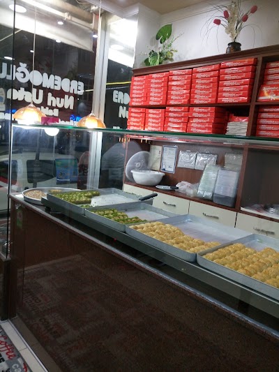 Photos of Erdemoğlu Nuri Usta Baklava K&uuml;nefe Dondurma Salonu