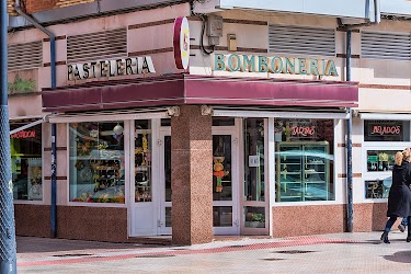 negocio Maxi Pastelería, Bombonería