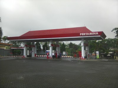Photos of Pertamina gas station 54.651.33