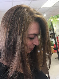 Photo n°22 de Coiffeur Ô Naturel à Roquebrune-sur-Argens (Salon de coiffure)