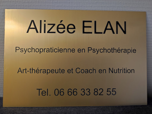 Alizée ELAN Psychopraticienne en psychothérapie, art thérapeute, nutrition Gallery - France