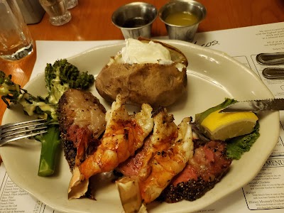 Los Arcos Steak & Lobster