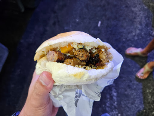 Barbecue Bus - Visual