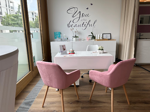 Silktouch Beauty und Waxing - Thumbnail