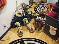 MOES USED&NEW CLOTHING STORE