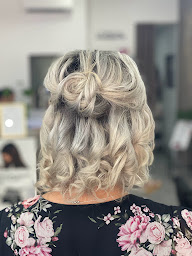 Photo n°2 de Design'hair à Noyon (Salon de coiffure)