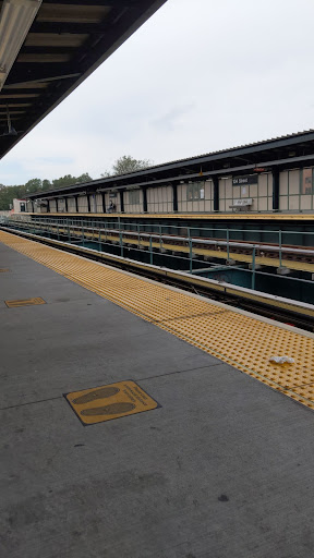 Jamaica Av/104 St