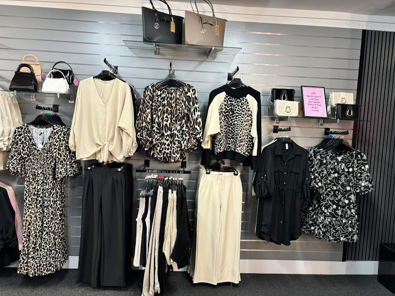 Wardrobe @ No 97 photo 3