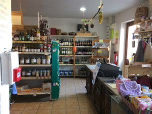 Photo n°2 de Epicerie de St Hilaire à Saint-Hilaire-le-Château (Épicerie)