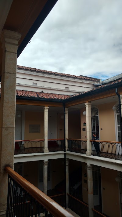 Photos of Palacio Li&eacute;vano