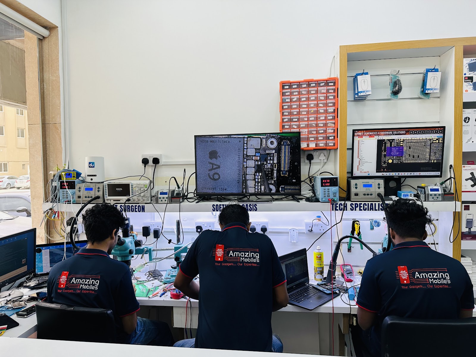 Aslam Akbar Mobile Phones Trading