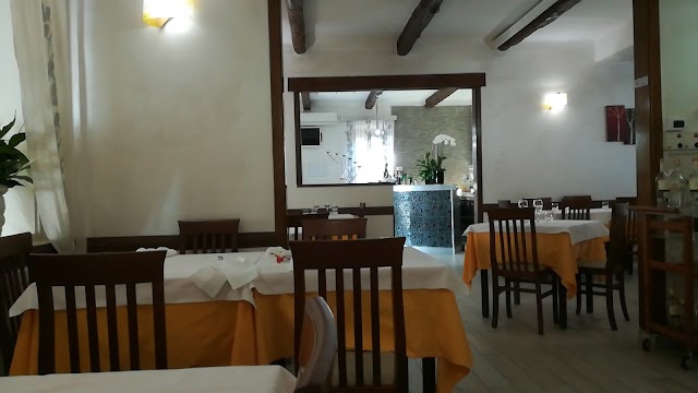 La Tentazione 2 Di Domenico Trotta