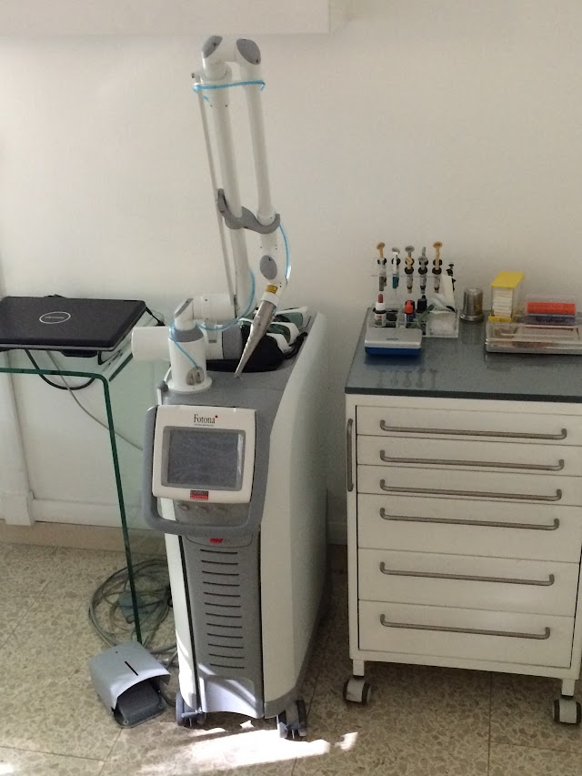 Studio Medico Odontoiatrico Associato Pisani e Fucci Cinecitta' Roma, Dentista Cinecitta'