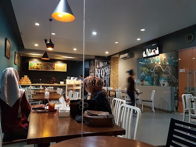 Photos of Boom cafe pal 1