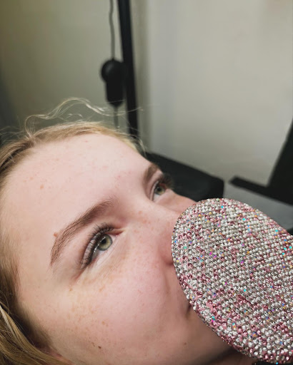 Queen Bee Lashing - Thumbnail