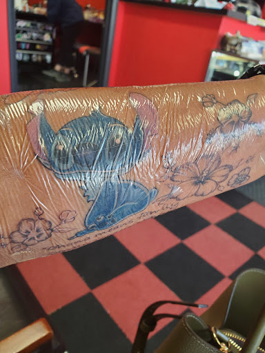 Instattoosionalized Tattoos and Piercings - Thumbnail
