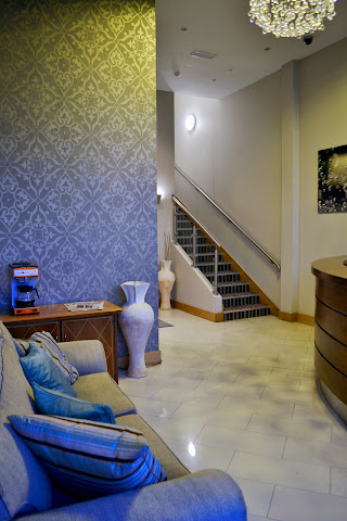 Carrick Plaza Suites by null