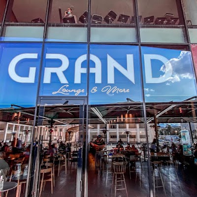 Grand Lounge & More