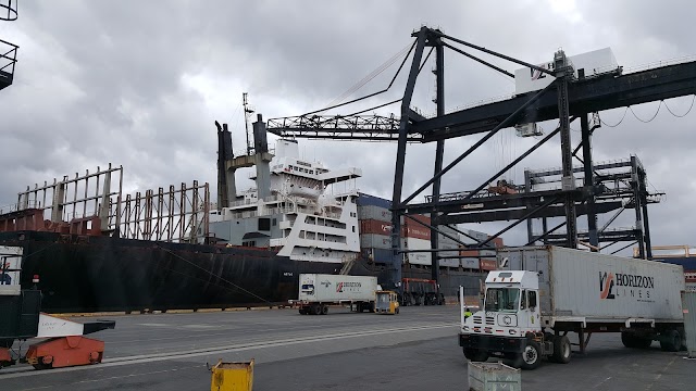 Honolulu Harbor