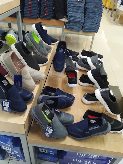 Photos of Ramayana Mall Sesetan