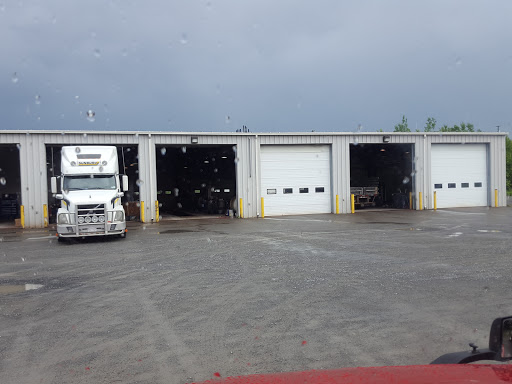 Lounsbury Truck Centre Gallery - Canada