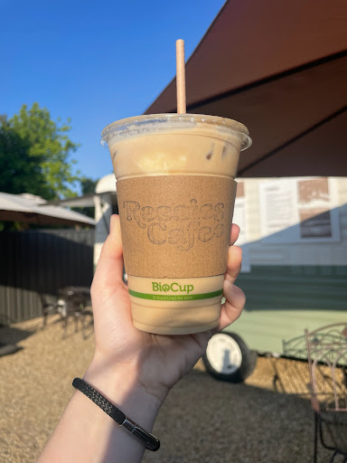 Ressies Cafe - Thumbnail