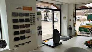 Photo n°5 de Pompes Funèbres et Marbrerie POT - PFG CHABLIS à Chablis (Fournisseur de marbre)