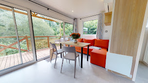 Photo n°62 de Camping le Paradis Dordogne 5 étoiles à Saint-Léon-sur-Vézère (Piscine)