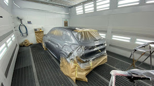 Photo n°1 de Carrosserie Luciani à Ajaccio (Atelier de carrosserie automobile)