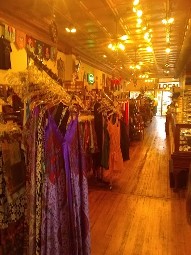 Import House - Visual