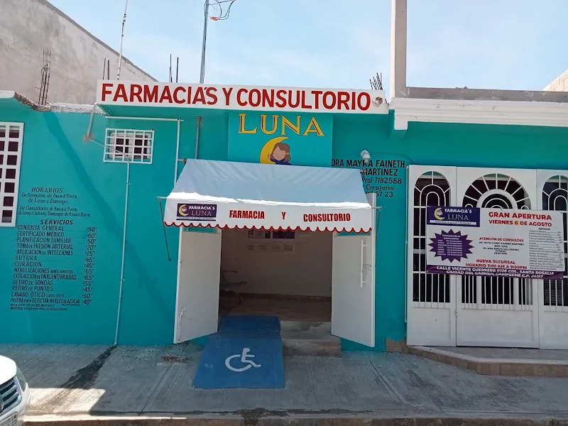 FARMACIAS LUNA. photo