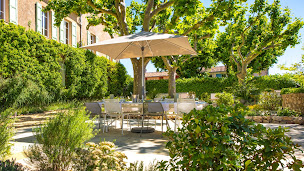 Photo n°24 de Bastide Saint Esteve Chambres d’hôtes location Maison de vacances Var Provence à Brue-Auriac (Piscine extérieure)