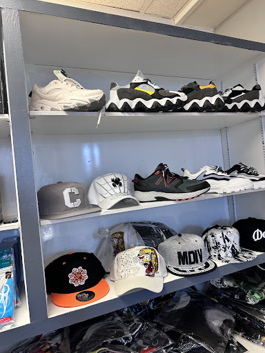 B7 Convenience Store - Thumbnail