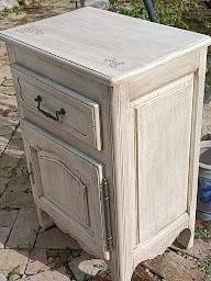 Photo n°17 de Sophie & Eléonore déco à Pierre-de-Bresse (Magasin de meubles d'occasion)