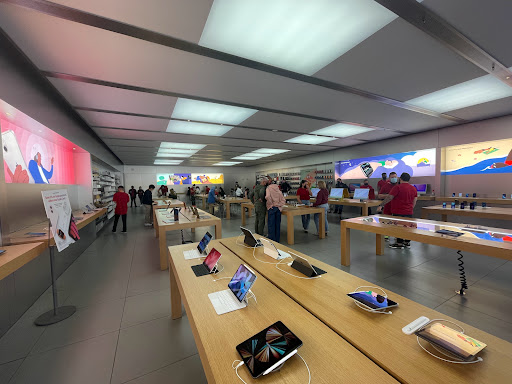 Apple Town Square - Visual