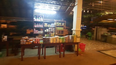 Photos of Tha Pyay Yeik
